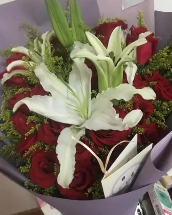 男朋友送的花能有多丑